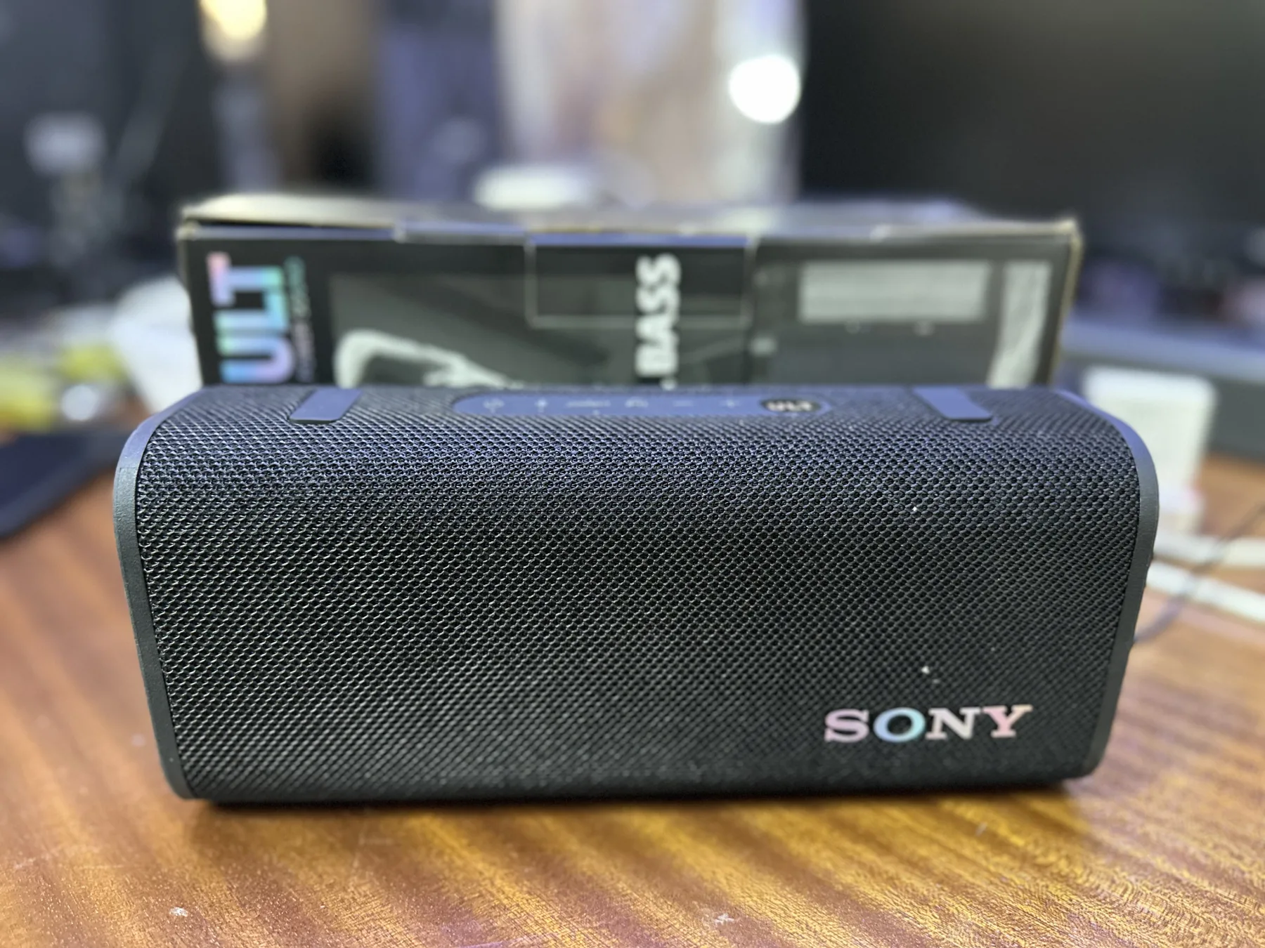 Sony ULT Field 3 Portable Wireless Speaker Punchy, Bass-Heavy Audio, 24 hrs Battery Life, Water and Dust Proof.